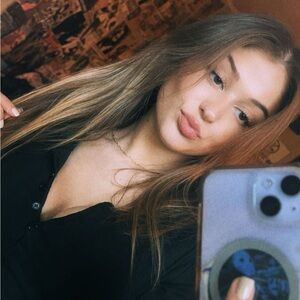 Meet your Posher, Baylee